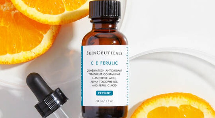 Descubre por qué debes usar tu antioxidante de vitamina c todo el año, y sobre todo, no dejar de usarlo en verano