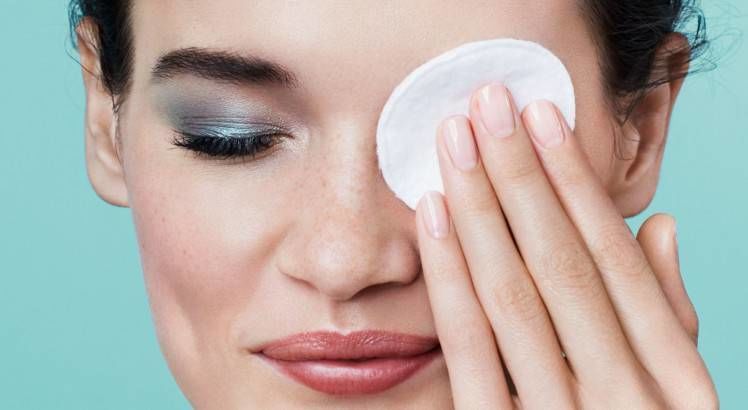 5 errores que cometes al desmaquillarte