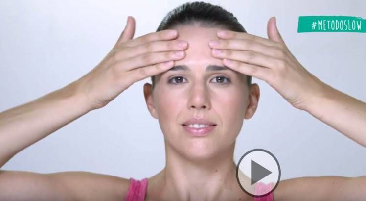 Automasaje efecto lifting para la frente