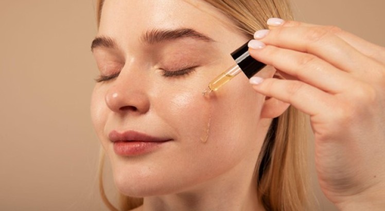 Retinol y Niacinamida: ¿Cómo combinarlos para una piel radiante?