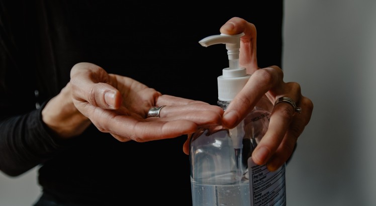 Los peligros del gel hidroalcohólico casero