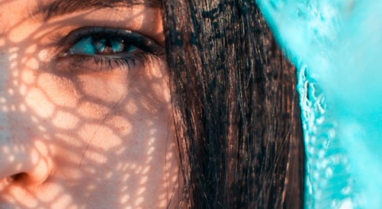 Como quitar las manchas blancas en la piel 