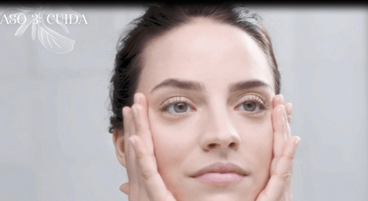 Fluido hidratante a base de ingredientes naturales