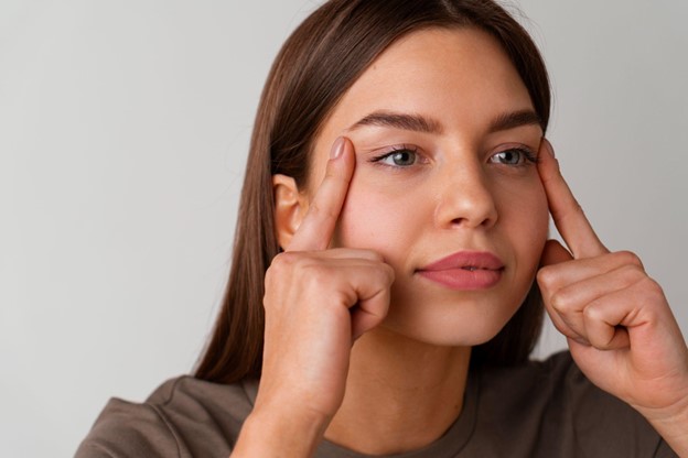 Todo lo que debes saber sobre el relleno de ojeras con ácido hialurónico