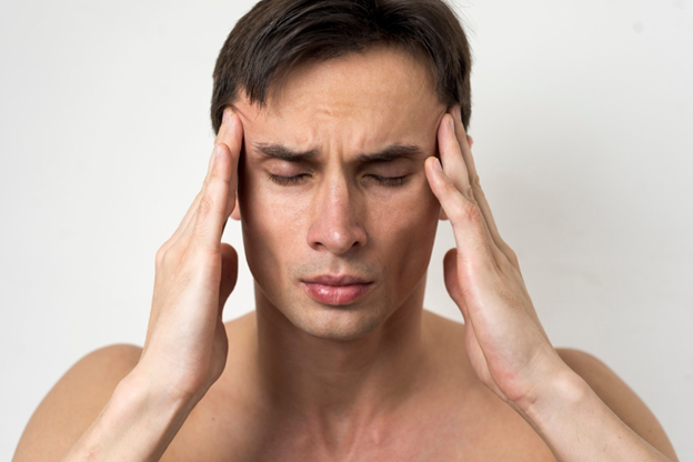 Manchas en la cara en hombres: causas y cómo prevenirlas